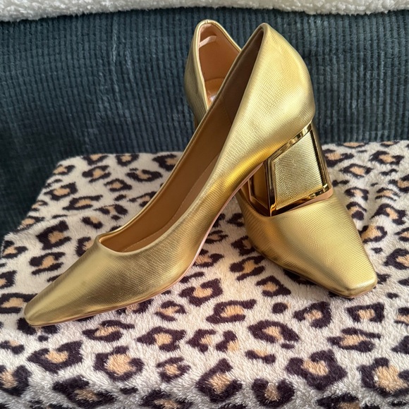 Ninety Union Gold Women's Square Stack Heels Shoes NEW Size 8 Church Formal - Picture 6 of 15